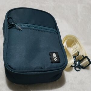 Free People Movement Teal Crossbody Bag.‎ NWOT